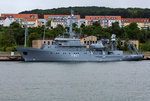 Mehrzweckschiff KRONSORT Y861 der Bundesmarine im Hafen von Sassnitz.