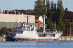 Klasse 703 ex-AMMERSEE (ehemals A 1425) fr�herer Betriebsstofftransporter

Die Indienststellung erfolgte f�r die Versorgungsflottille f�r den St�tzpunkt Olpenitz. Nach der Aufl�sung des Marinest�tzpunkts Olpenitz wurde das Schiff ab Januar 2006 in Kiel stationiert. Seit ihrer Au�erdienststellung im Dezember 2015 ist die AMMERSEE in Kiel aufgelegt. Aufnahme vom September 2026.