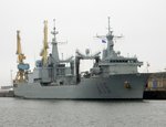 Spanischer NATO Versorger A 15 ESPS Cantabria am 18.03.16 in Rostock