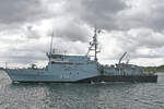 M 1063 BAD BEVENSEN am 09.08.2023 in Lübeck-Travemünde. Das Schiff ist Teil einer Einheit der Standing NATO Mine Countermeasures Group 1, abgekürzt SNMCMG 1.
