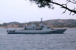 Patrouillenschiff  'Orione' (P410) der italienischen Marine kreuzt vor dem Hafen von Palau, Sardinien.  Gebaut wurde das Schiff auf der Fincantieri-Werft in Riva Trigoso. Stapellauf : 27.07.2002, Indienststellung: 01.08.2003. Heimathafen: Augusta/Sizilien. Aufnahmedatum: 15.06.2010