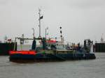 Das Baggerschiff Maasmond aus Holland ist hier am 12.3.2008 in Cuxhaven.