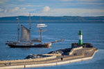 Dreimast Topsegelschoner Hendrika Bartelds (IMO: 18647141) am Sassnitzer Leuchtturm. - 16.08.2016
