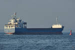 Das 2009 gebaute Frachtschiff MARIAN R (IMO: 9491903) macht sich auf den Weg in die Ostsee. (Priwall, März 2022)