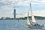 Segelboot in der Ostsee vor Lübeck-Travemünde