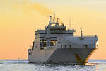 CADENA 3 (IMO 9234094) im Licht der aufgehenden Sonne in der Ostsee vor Lübeck-Travemünde.