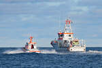 ERICH KOSCHUBS und FELIX SAND der DGzRS am 04.02.2023 in der Ostsee vor Lübeck-Travemünde.