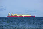 LNG Tanker PRISM AGILITY (IMO 9810549) nach Mukran vor Rügen. - 04.05.2025
