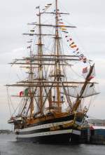 Italienische Segelschulschiff A 5312  Amerigo Vespucci  liegt am Kai bei Kvsthusbroen in Kopenhagen am 10.