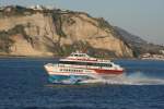 Das Tragflgelboot M/S  Alnilan  passiert auf dem Weg von Napoli nach Ischia die Kste von Monte di Prochida; 26.01.2008