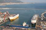 Die M/S  Ellade  (links) M/S  Westerdam  (rechts) und die M/S  Commodore  vorn im Hafen von Salerno; 19.08.2007