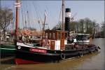 BERTUS FREEDE wurde 1924 als Dampfschlepper ORION gebaut. 1957 erfolgte der Umbau zum Motorschlepper. Seit 1998 ist BERTUS FREEDE im Besitz des Schipper Klottje Leer, Heimathafen ist der Museumshafen Leer/Ostfriesland. Martin Groothuis hat den Schlepper hier auch schon vorgestellt (Bild ID 10702).