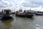 Hamburg am 14.8.2019: Museumshafen Övelgönne mit den Traditionsschiffen HAFENDOCKTER + SPERBER  /