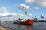 ELBE 3 am 7.9.2020, Hamburg, Elbe, vor dem Anleger Museumshafen Övelgönne /  Feuerschiff / Lüa.