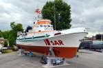 Seenotkreuzer ,,John T. Essberger“ . Erstes Schiff der 44-Meter-Klasse der Deutschen Gesellschaft zur Rettung Schiffbrüchiger gebaut. Im Mai 2011 ging seine Letzte Fahrt nach Speyer ins Museum. Gesehen im Museum Speyer am 09.06.2015.