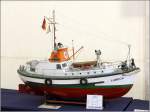 Fahrtüchtiges Modell des Motorrettungsbootes  Lübeck  im Maßstab 1:10. Gesehen während der Feierlichkeiten zum 150. Geburtstag der DGzRS in Bremerhaven. 31.05.2015