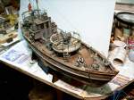 Kriegs-Fischkutter V 1208 der ehem. DKM. Schwimmfhiges Modell im Mastab 1:35, RC geeignet. Eigenbau nach eigenem Planentwurf, Spantenbau aus Holz.