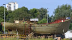 Ein Schiff  Francis Musin  (?) in der Aufarbeitung.