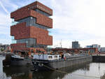 Das historische Güterschiff  Liomar  Ende Juli 2018 im Bonapartedok Antwerpen.