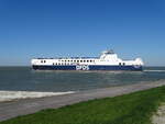 Die Ro-Ro Cargoschiff HUMBRIA SEAWAYS, hier im Westerschelde-Terneuzen, 19-04-2023.