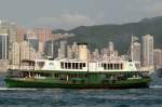 Die Shining Star der Star Ferry in Hong Kong am 17.4.2014.