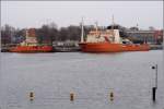 Die METTE MILJ (links) und die GUNNAR THORSON sind Schiffe fr den Umweltschutz. Sie unterstehen der dnischen Marine und liegen hier am 30.03.2006 im militrischen Teil des Kopenhagener Hafens.