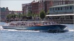 Die 2012 gebaute NETTO XIII (Dän. Kontrollnr. P 981) ist eine Rundfahrtenboot in Kopenhagen. Länge: 19,10 m, Breite: 5,20 m, Tiefgang: 1,51 m, Passagiere: 137. 02.06.2016