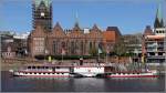 Die WESERSTOLZ (ENI 05804030) liegt am 21.04.2015 am Martinianleger in Bremen. Das Schiff wurde von 1941 - 1949 in Prag gebaut und fuhr zunächst unter dem Namen LABE. 1986 wurde das Schiff außer Dienst gestellt und sank 1997 in der Moldau. 1998 wurde es geborgen und in Minden mit Hilfe einer Arbeitsbeschaffungsmaßnahme restauriert. Bis zum April 2015 war der Dampfer in Minden beheimatet und u.a. für Fahrten auf der Weser eingesetzt. Am 20.04.2015 erfolgte die Überführung unter dem neuen Namen WESERSTOLZ nach Bremen.