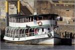 Die 1880 (!) gebaute FRIEDRICH liegt am 21.04.2015 an der Schlachte in Bremen. Sie ist 18,33 m lang, 7,15 m breit und hat einen Tiefgang von 2,20 m. Heimatort ist Bremen. Frühere Namen: SÜD-HAMBURG NORD-BREMEN.