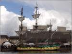 Die SHTANDART, Heimathafen St. Petersburg, ist der Nachbau einer zaristischen Fregatte des Jahres 1703. Whrend der Sail 2010 war sie in Bremerhaven Gast. 28.08.2010