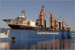 Die 2010 auf der Lloyd Werft in Bremerhaven fertiggesetllte COMBI DOCK IV (IMO 9509970) liegt am 30.09.2011 zu umfangreichen Umbauarbeiten wieder in der Lloyd Werft. Sie wird zum Offshore-Versorger- und Konstruktionsschiff OIG GIANT II umgebaut. Die Hubschrauberplattform vor der Brcke ist schon erstellt, ebenso ist hinter der Brcke das auf 100 Personen ausgerichtete Wohnmodul zu erkennen. 