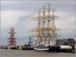 Die beiden russischen Viermastbarken KRUZENSHTERN (rechts) und SEDOV waren fr einige Tage Gast in Bremerhaven. 08.07.2012