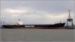 Die 1987 gebaute ALTAMIRA EXPRESS (IMO 8501426) liegt am 08.07.2012 an der Columbuskaje in Bremerhaven. Sie ist 170 m lang, 32 m breit, hat eine GT von 40.435, eine DWT von 40.845 und kann 3.266 TEU transportieren, davon 153 Khlcontainer. Heimathafen ist Hamilton (Bermudas). Frhere Namen: C P AMBASSADOR, CP AMBASSADOR, LYKES AMBASSADOR, MING PLENTY. 