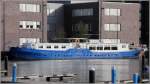 Die 1950 gebaute GRETHA VAN HOLLAND (ENI 03270481) liegt am 30.10.2012 im Neuen Hafen in Bremerhaven. Sie ist 38,5 m lang, 5,05 m breit und bietet 24 Passagieren Platz. Gemeldet ist sie in Zutphen (Niederlande). Frherer Name: JAN VAN SCOREL.
