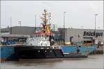 Schlepper CLAUS (IMO 9408645) am 06.05.2013 an der Columbus-Kaje in Bremerhaven. CLAUS ist 32 m lang, 12 m breit, hat eine Maschinenleistung von 2 x 1.850 kw und einen Pfahlzug von 64 t. Heimathafen ist Lbeck. 