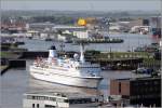 Die 1980 gebaute FTI BERLIN (IMO 7904889) verlsst am 02.07.2013 nach einem Werftaufenthalt den Fischereihafen in Bremerhaven. Die FTI BERLIN ist 139 m lang, 17,5 m breit, hat eine GT/BRZ von 9.570, eine DWT von 1.796 und bietet 462 Passagieren und 180 Besatzungsmitgliedern Platz. Heimathafen ist Valletta (Malta). Frhere Namen: SPIRIT OF ADVENTURE, ORANGE MELODY, BERLIN, PRINCESS MAHSURI, BERLIN.