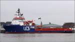 Die 2010 gebaute UOS LIBERTY (IMO 9439931) liegt am 05.05.2014 in Bremerhaven. Dieser Hochseeschlepper und -versorger ist 76,5 m lang, 17,5 m breit, hat eine GT von 3.318 und eine DWT von 2.900 t. Die vier Maschinen leisten zusammen 12.000 kw. Der Pfahlzug beträgt über 200 t. Heimathafen ist St. John's (Antigua and Barbuda).