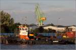 Der 1956 gebaute Binnen-Schlepper TAIFUN (ENI 04802260) liegt am 14.06.2014 im Fischereihafen 2 in Bremerhaven. Die TAIFUN ist 21 m lang, 6 m breit, hat eine Maschinenleistung von 515 kw und einen Pfahlzug von 8 t. Heimathafen ist Hamburg.