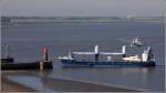 Die 2009 gebaute EENDRACHT (IMO 9512783) steuert am 24.04.2014 die Geestemündung in Bremerhaven an. Dies Schwergutschiff ist 98 m lang, 16 m breit, hat eine GT/BRZ von 2.981 und eine DWT von 3.384 t. Heimathafen ist Urk (Niederlande).