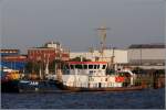 Die 1987 gebaute JAN (IMO 8710766) liegt am 14.06.2014 im Fischereihafen 2 in Bremerhaven. Dieses Wasserinjektionsgerät ist 42 m lang, 12,5 m breit und hat eine Baggertiefe bis 25 m. Heimathafen ist Varel.