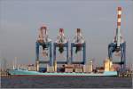 Die 2002 gebaute BOMAR VICTORY (IMO 9242649) liegt am 27.10.2014 an der Stromkaje in Bremerhaven. Sie ist 179 m lang, 28 m breit, hat eine GT/BRZ von 17.189, eine DWT von 22.310 t und eine Kapazitüt von 1.678 TEU. Heimathafen ist Majuro (Marshall Islands). Früherer Name: STARLIGHT.