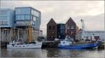 Die beiden Kutter WRE 3 FALKE und WRE 6 CLAUDIA, beide aus Wremen, liegen am 28.12.2014 gemeinsam im Fischereihafen 1 in Bremerhaven.