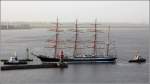 Am 23.10.2015 lief die hier schon früher vorgestellte SEDOV (IMO 7946356) mit Schlepperunterstützung durch die Geestemündung in den Fischereihafen ein. 
