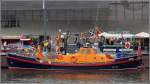 Die FRANK SPILLER LOCKE war von 1957 bis 1985 für die britische RNLI auf den Stationen Weymouth und Galway Bay im Einsatz. Sie gehört zur 52 ft. Barnett-class. Länge: 15,86 m, Breite: 4,42 m, Tiefe: 1,68 m, Maschinenleistung: 2 x 54 kw, Geschwindigkeit: 9,5 kn. 1986 wurde sie an eine Privatperson verkauft. Hier liegt sie am 31.05.2015 während der Feierlichkeiten zum 150. Geburtstag der DGzRS im Neuen Hafen von Bremerhaven.