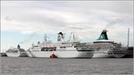 Die DEUTSCHLAND (IMO 9141807) machte sich als erstes Schiff der Phoenix-Flotte auf den Weg Richtung Nordsee und passierte dabei die drei anderen Kreuzfahrtschiffe des Bonner Reiseveranstalters. 31.07.2016