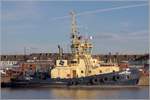 Die 2005 in Spanien gebaute SVITZER VIDAR (IMO 9319181) liegt am 06.02.2018 im Kaiserhafen I in Bremerhaven. Der Schlepper ist 29,50 m lang und 11 m breit. Die Maschinenleistung beträgt 4.800 kW und der Pfahlzug 80 t. Heimathafen ist Esbjerg (Dänemark). Frühere Namen: MONTRAS, R CATALUNYA.