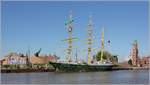 Die ALEXANDER VON HUMBOLDT II ist nach etlichen Monaten wieder in ihren Heimathafen Bremerhaven eingelaufen. Hier wird sie mit einem neuen Satz Segel ausgerüstet. Kleinere Verschönerungsarbeiten am Schiffsrumpf werden durchgeführt. 21.04.2018