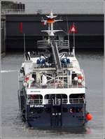 Die DP GALYNA (IMO 9295490) fährt am Abend des 13.06.2018 in die Fischereihafen-Doppelschleuse von Bremerhaven. Dieses Offshore-Hotelschiff fährt unter der Flagge von Malta mit Heimathafen Valletta.
