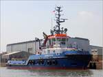 Die 2009 gebaute FAIRPLAY-27 (IMO 9520592) liegt im Kaiserhafen I in Bremerhaven. Der Schlepper ist 36 m lang und 11,61 m breit, hat eine Maschinenleistung von 4.000 kW und einen Pfahlzug von 74,3 t. Heimathafen ist Hamburg. 24.05.2019