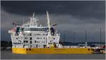 Die 2016 gebaute BIGLIFT BARENTSZ (IMO 9710464) liegt im Kaiserhafen III in Bremerhaven, um besondere Ladung an Bord zu nehmen. Die für Ladung zur Verfügung stehende Decksfläche hat eine Größe von 125 x 42 m. Wie weit die Ladefläche aus dem Wasser ragt, kann mit Ballastwasser reguliert werden, um z.B. mit der Kajenkante auf einer Höhe zu liegen. Dafür stehen Pumpen zur Verfügung, die 12.000 m³/h pumpen können. 12.07.2019